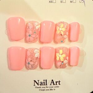 Handmade Pink Floral Press on Nail Art Set